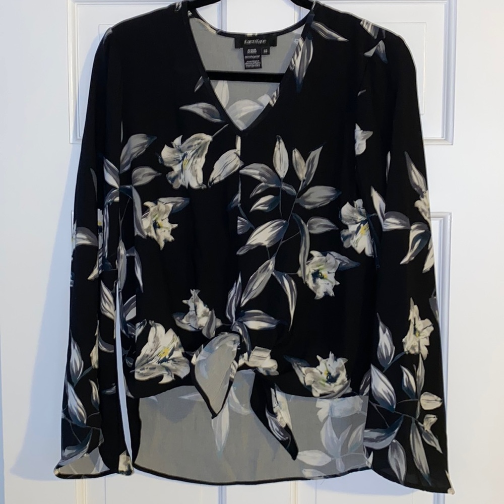 Karen Kane floral blouse size XS